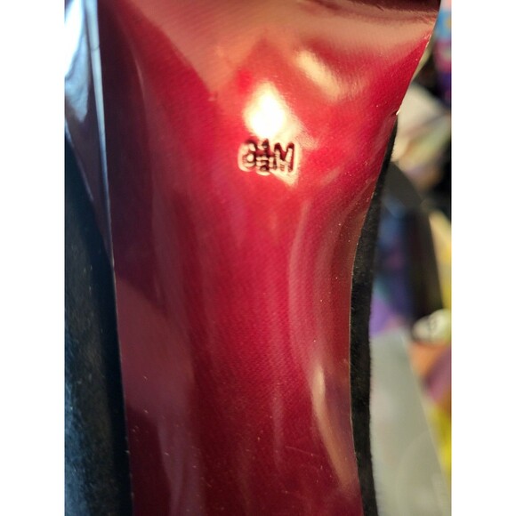 Guess Size 6.5 Cow Print 4.5 heel like new - Picture 6 of 6